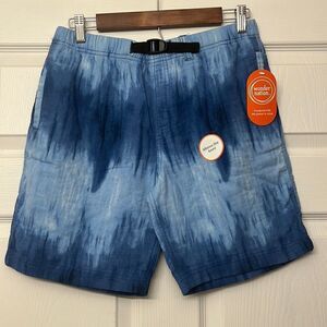 Boys Extra Large Above the Knee Buckle Up Shorts